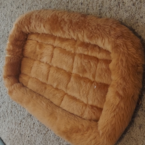 Midwest plush dog bed new without tags